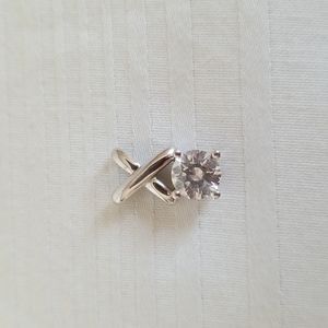 14K White Gold Criss Cross CZ Prndant